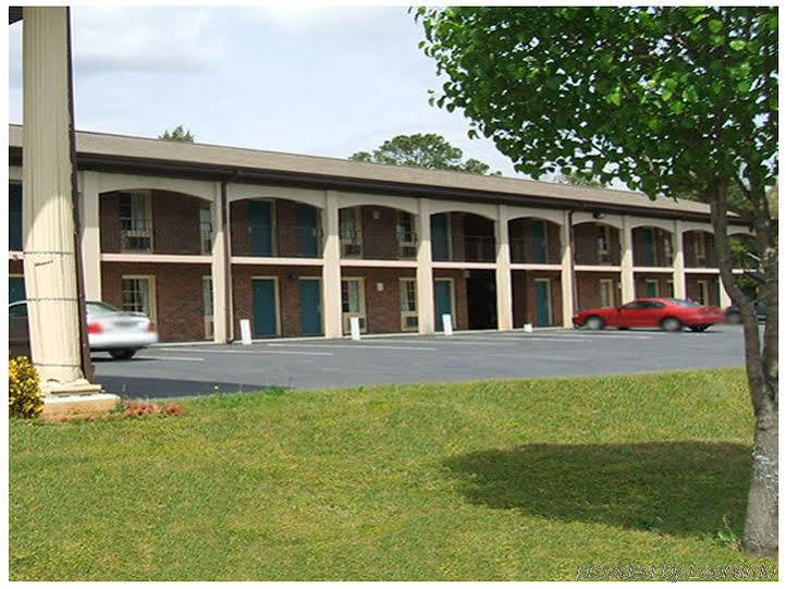 Scottish Inn And Suites Perry Exterior foto